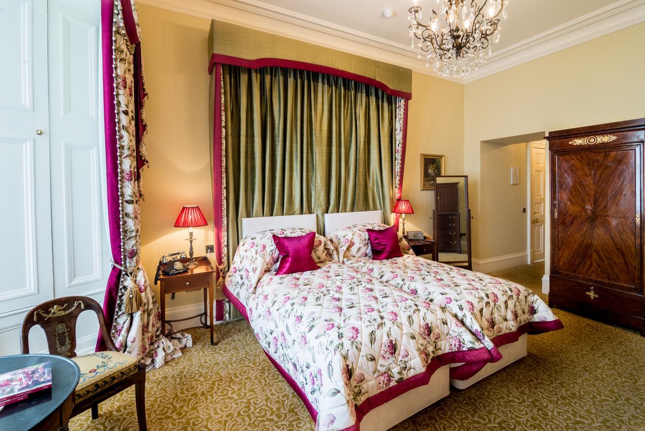 Crossbasket Castle Hotel & Restaurant High Blantyre Ngoại thất bức ảnh